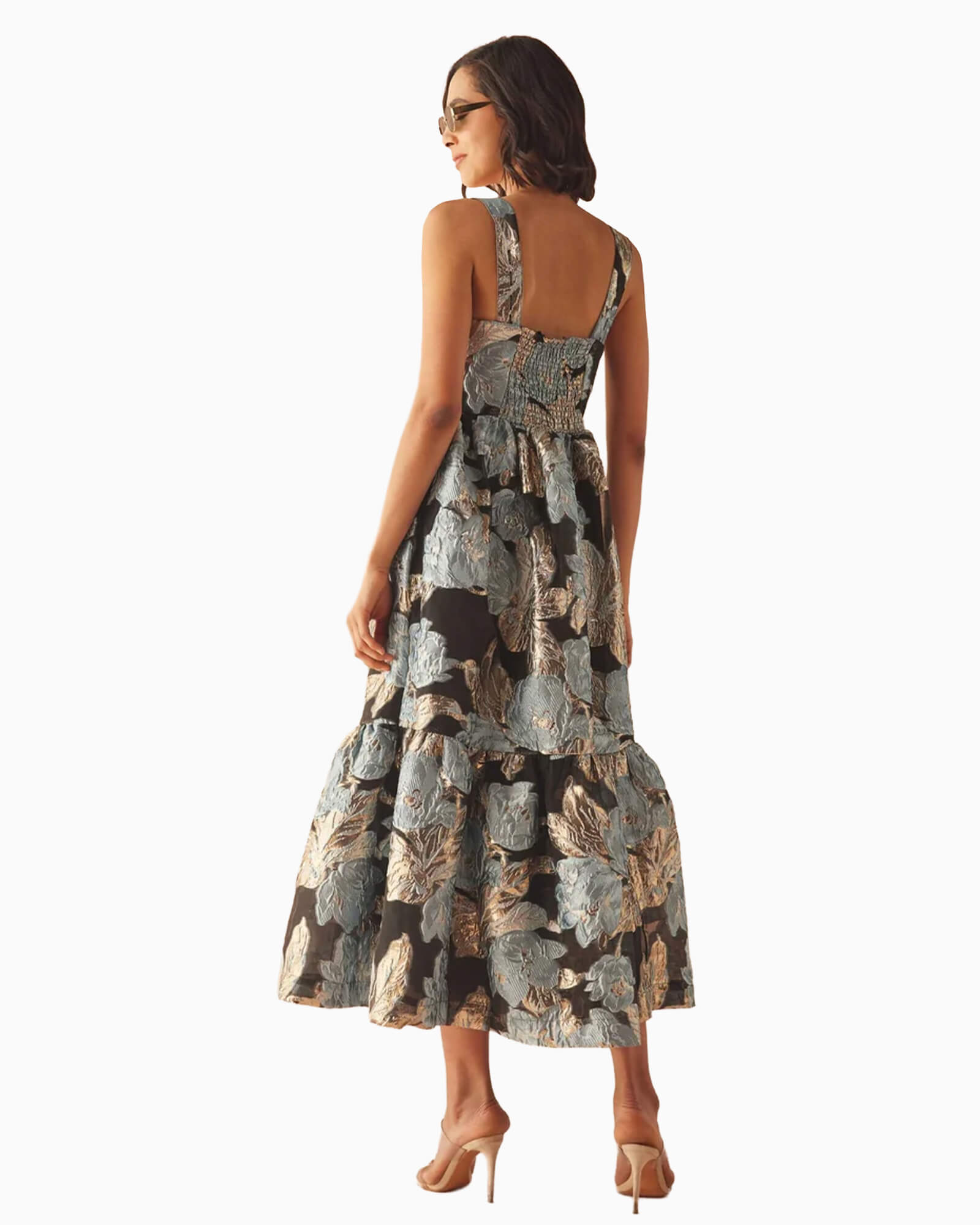 Leena Maxi Vivienne Mussel