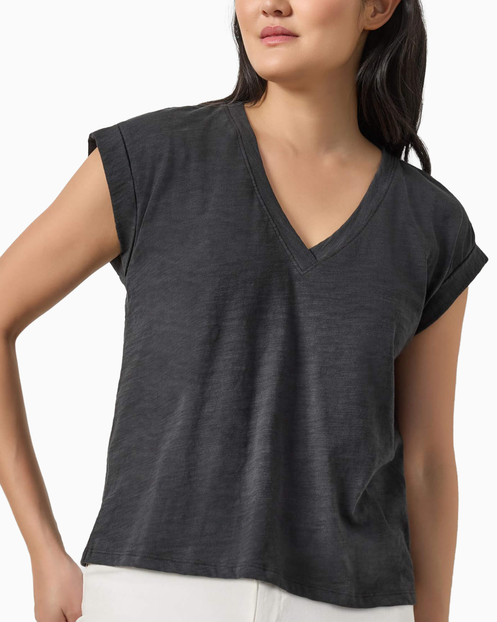 Cuffed Sleeve V-Neck Tee Black