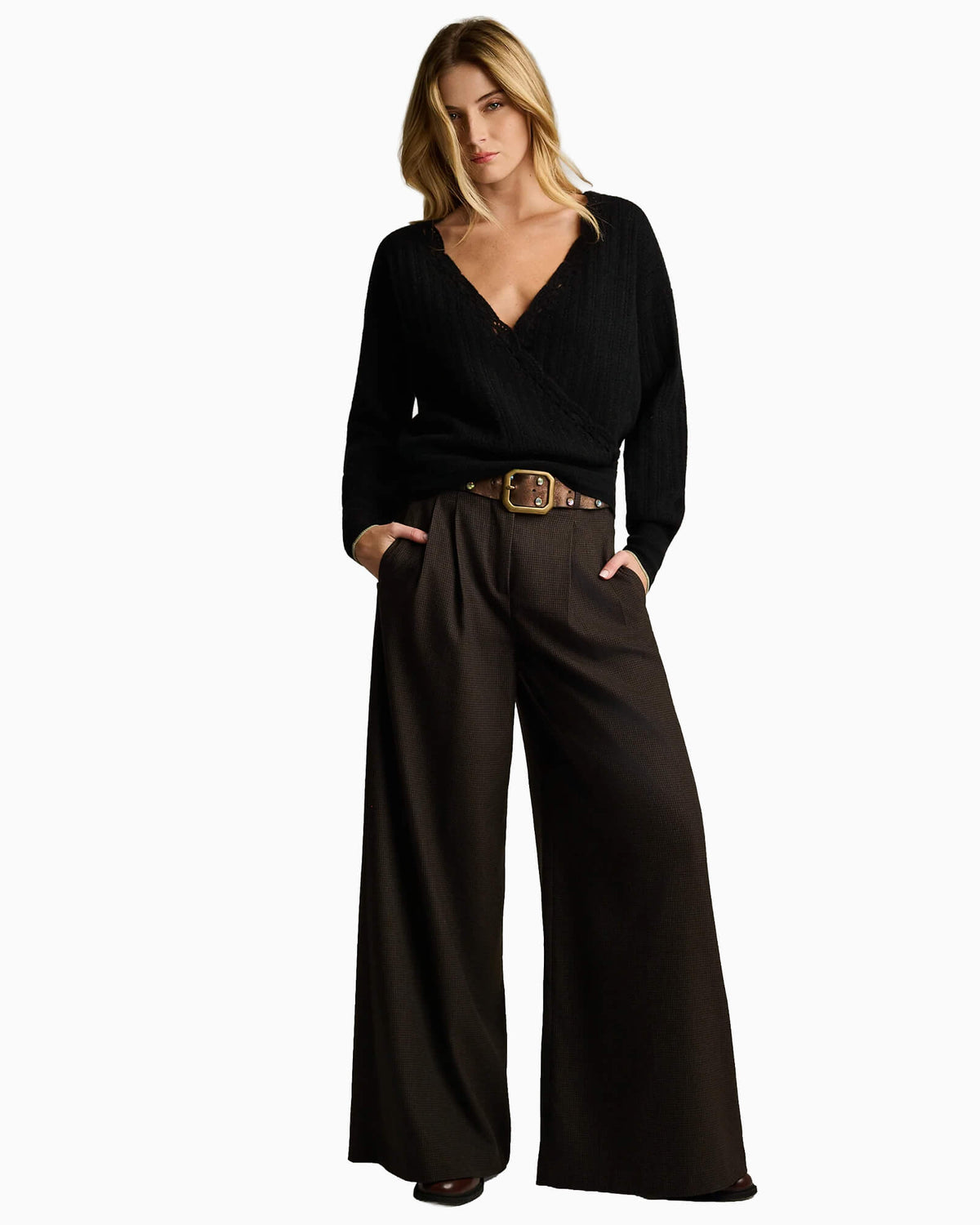 First Date Cashmere Sweater Onyx