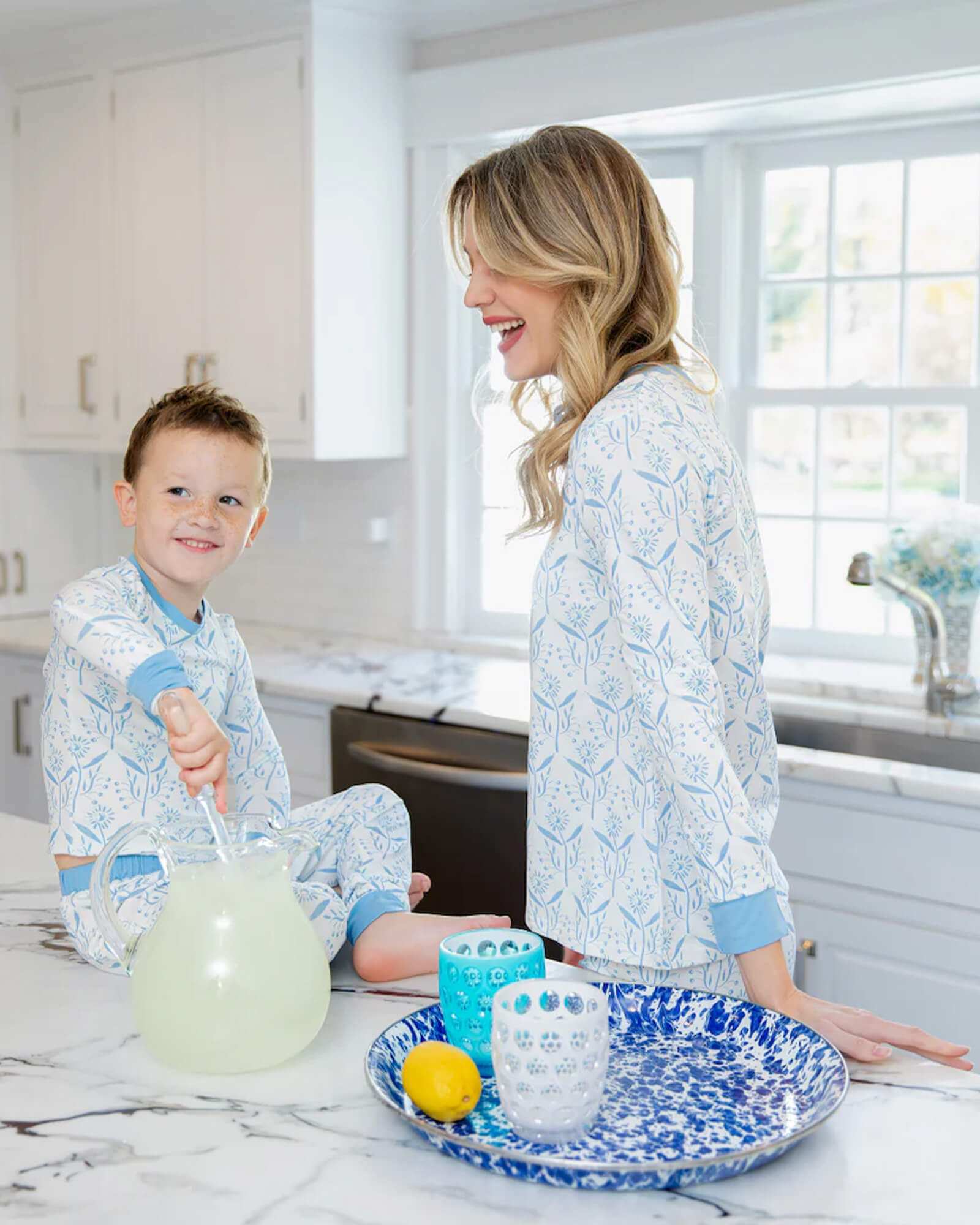 Watercolor Daisies Adult Pajamas