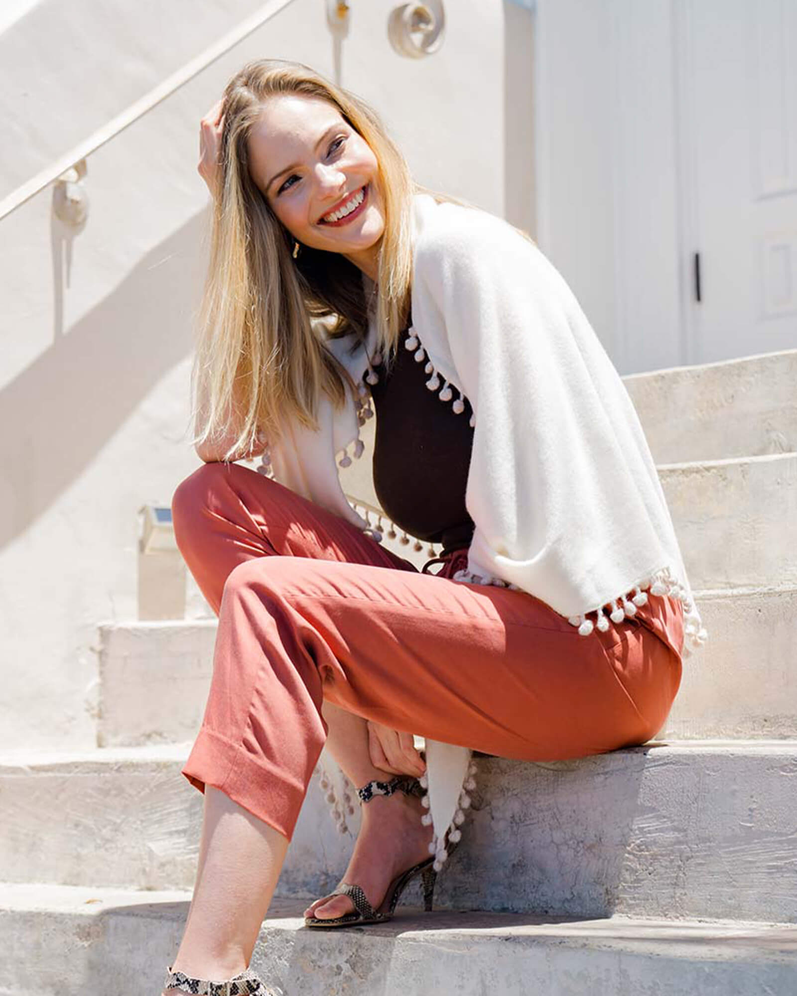 Pom-Pom Triangle Wrap Ivory